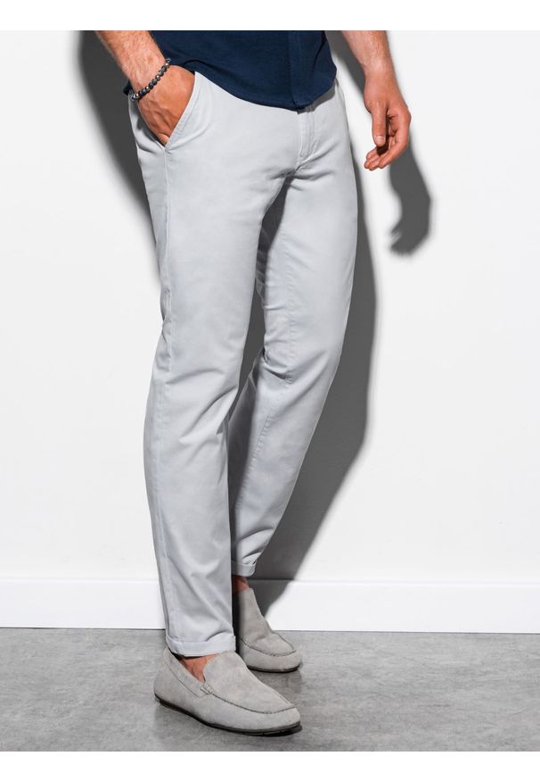 Ombre Clothing - Spodnie męskie chino P894 - jasnoszare - XXL. Kolor: szary. Materiał: bawełna, elastan