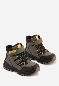 Born2be - Zielone Botki w Trekkingowym Stylu Vices Zapinane na Rzep Nelanella. Okazja: na uczelnię, na spacer. Zapięcie: rzepy. Kolor: zielony. Materiał: jeans. Wzór: kolorowy. Styl: elegancki #3