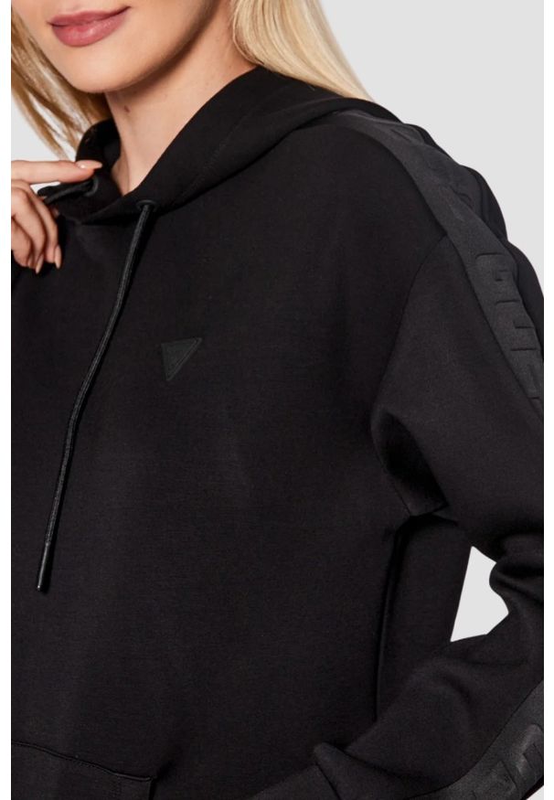 Guess - GUESS Czarna bluza damska Brenda. Kolor: czarny