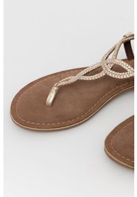 MEXX - Mexx sandały skórzane Sandal Jolene damskie kolor złoty. Zapięcie: klamry. Kolor: złoty. Materiał: skóra. Wzór: gładki. Obcas: na obcasie. Wysokość obcasa: niski