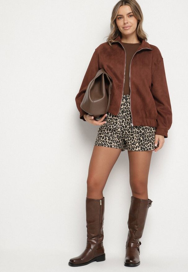 Born2be - Panterkowe Szorty o Klasycznym Kroju z Wysokim Stanem Amereia. Okazja: na co dzień. Stan: podwyższony. Materiał: koronka. Długość: krótkie. Wzór: motyw zwierzęcy. Sezon: lato. Styl: klasyczny