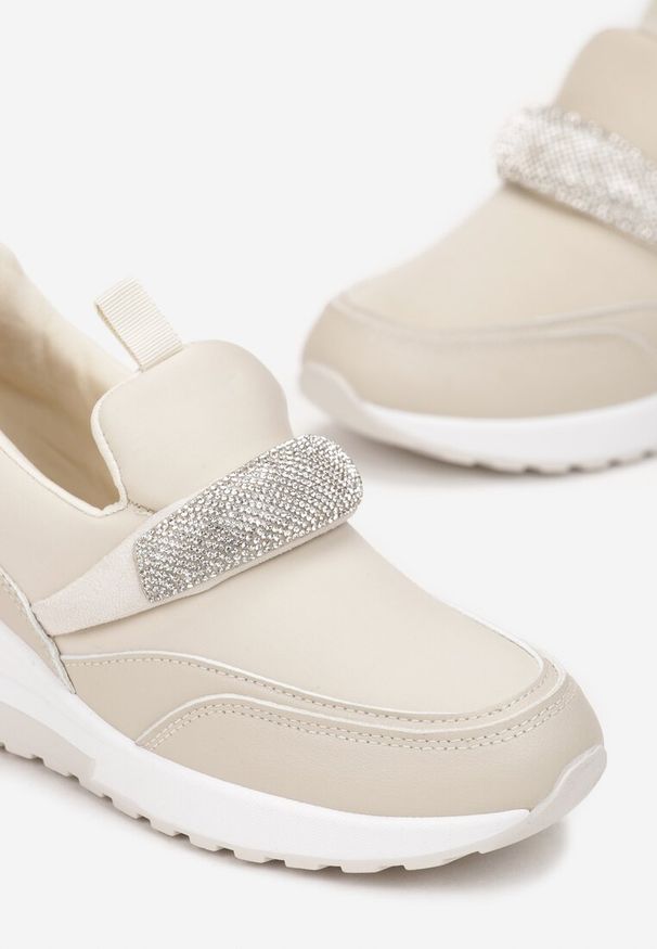 Renee - Beżowe Sneakersy no Koturnie z Metaliczną Wstawką Roselie. Kolor: beżowy. Obcas: na koturnie