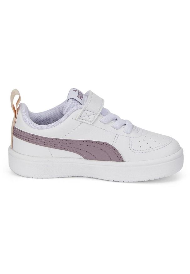 Buty sportowe dziecięce Puma Rickie. Kolor: biały, wielokolorowy, fioletowy. Materiał: skóra, syntetyk. Szerokość cholewki: normalna
