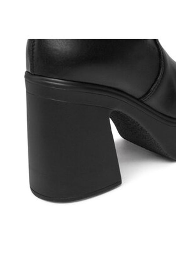 Steve Madden Botki Low Phoenix SM11002629 SM11002629-001 Czarny. Kolor: czarny. Materiał: skóra