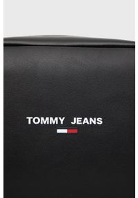 Tommy Jeans torebka kolor czarny. Kolor: czarny. Rodzaj torebki: na ramię