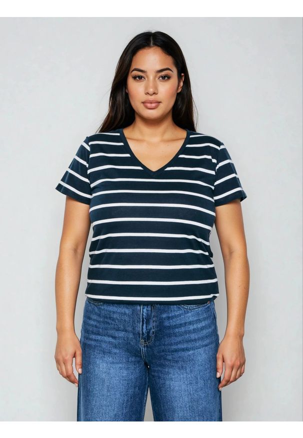 Big-Star - Koszulka damska z dekoltem v-neck w paski granatowa Retina 403. Typ kołnierza: dekolt w kształcie V. Kolor: niebieski. Materiał: jeans, bawełna. Wzór: paski. Styl: klasyczny, elegancki