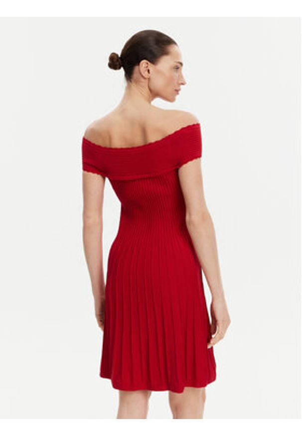 Morgan Sukienka codzienna 251-RMELDO Czerwony Regular Fit. Okazja: na co dzień. Kolor: czerwony. Materiał: syntetyk. Typ sukienki: proste. Styl: casual