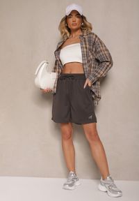 Renee - Szare Sportowe Szorty Typu Bermudy z Kieszeniami Terinia. Okazja: na co dzień, na imprezę, na plażę, na spacer. Kolor: szary. Sezon: lato. Styl: sportowy