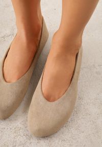 Renee - Zielone Balerinki z Imitacji Zamszu w Stylu Basic Saraphiele. Okazja: na randkę. Kolor: zielony. Materiał: zamsz #7