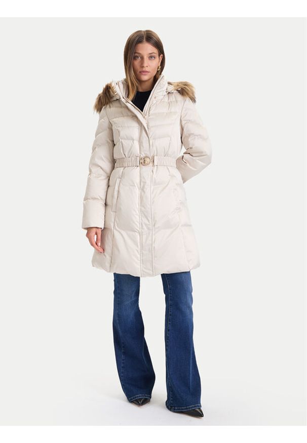 Guess Płaszcz zimowy W5BL30 W2802 Écru Regular Fit. Materiał: syntetyk. Sezon: zima