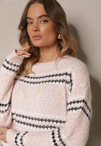 Renee - Jasnoróżowy Sweter z Bawełną w Paski Siadora. Okazja: na spotkanie biznesowe. Kolor: różowy. Materiał: bawełna. Wzór: paski. Styl: biznesowy, elegancki #3