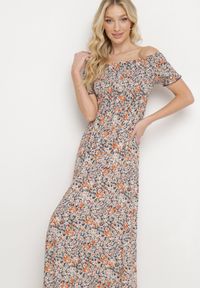 Born2be - Granatowo-Pomarańczowa Sukienka Hiszpanka Długa z Bawełny w Kwiatowy Print Mrosa. Typ kołnierza: dekolt hiszpanka. Kolor: niebieski. Materiał: bawełna. Wzór: nadruk, kwiaty. Sezon: wiosna, lato. Typ sukienki: z odkrytymi ramionami. Styl: boho, elegancki. Długość: maxi #4
