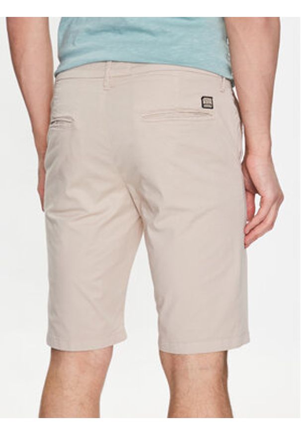 Guess Szorty materiałowe Myron M3GD18 WFBZ3 Beżowy Slim Fit. Kolor: beżowy. Materiał: bawełna, materiał