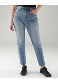 Unisono - BAWEŁNIANE JEANSY Z PRZETARCIAMI. Materiał: bawełna, jeans. Styl: klasyczny