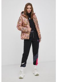 Femi Stories Kurtka Franta damska kolor brązowy zimowa. Okazja: na co dzień. Kolor: brązowy. Sezon: zima. Styl: casual #3