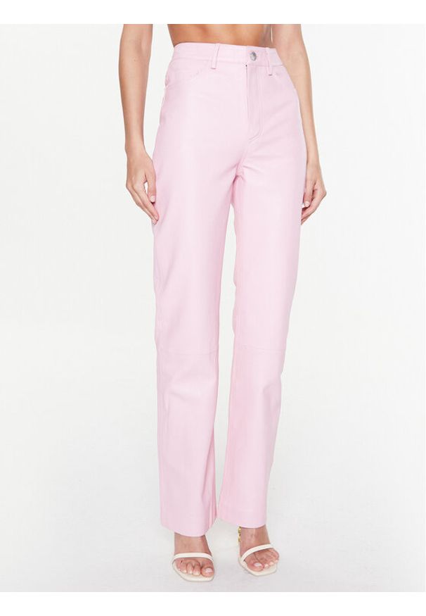 Remain Spodnie skórzane Leather Straight RM2044 Różowy Straight Fit. Kolor: różowy. Materiał: skóra