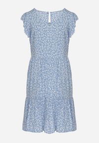 Born2be - Niebieska Bawełniana Sukienka o Rozkloszowanym Kroju z Falbanką Anettes. Kolor: niebieski. Materiał: bawełna. Długość rękawa: krótki rękaw. Typ sukienki: rozkloszowane. Styl: klasyczny #5