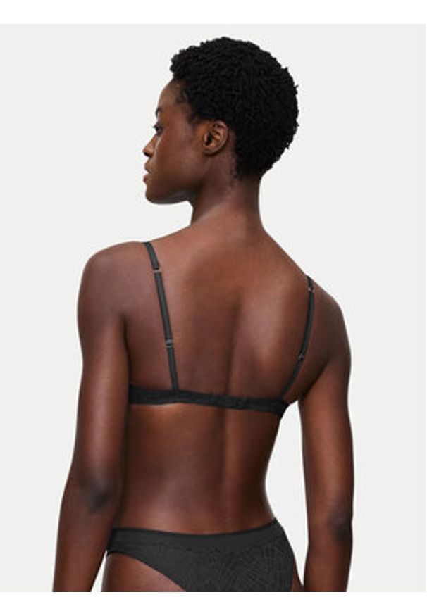 Triumph Biustonosz push-up That Night In Vegas 10224875 Czarny. Kolor: czarny. Materiał: syntetyk. Rodzaj stanika: push-up