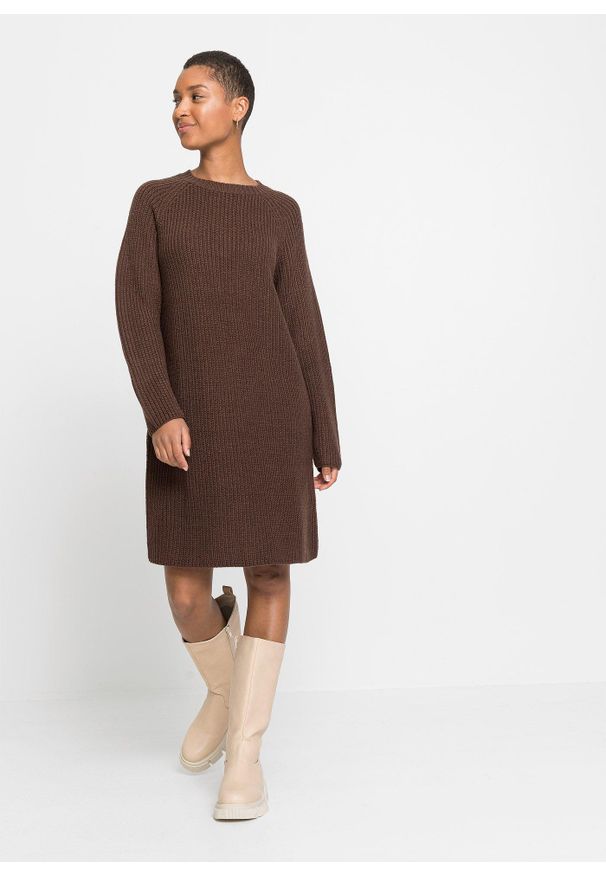 bonprix - Sukienka dzianinowa. Kolor: brązowy. Materiał: dzianina. Długość: midi