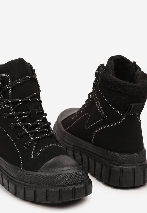 Renee - Czarne Botki Trapery Vices na Platformie z Tłoczeniem Anarrive. Okazja: na co dzień. Kolor: czarny. Materiał: jeans, puch. Obcas: na platformie. Styl: casual