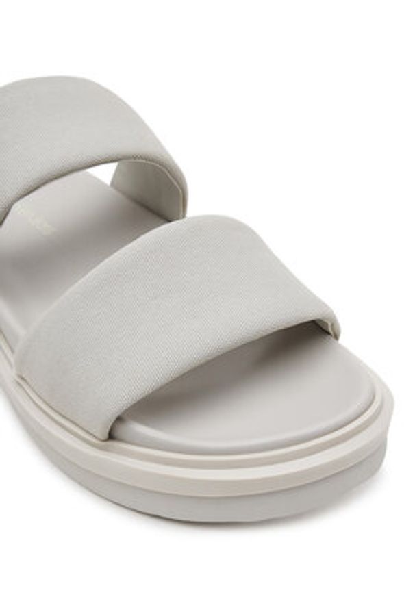 Calvin Klein Jeans Klapki Flat Molded Dbl Bar Sandal Cv YM0YM01222 Szary. Kolor: szary. Materiał: materiał