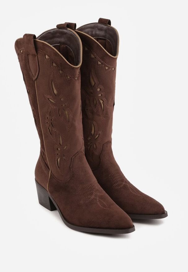 Born2be - Brązowe Botki Kowbojki na Stożku z Imitacji Zamszu z Ażurowymi Wstawkami Crela. Okazja: na co dzień, na randkę. Kolor: brązowy. Materiał: zamsz. Wzór: ażurowy. Obcas: na stożku. Styl: boho, casual, klasyczny, elegancki. Wysokość obcasa: niski