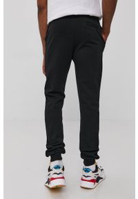 Ellesse Spodnie męskie kolor czarny z aplikacją. Kolor: czarny. Wzór: aplikacja #3