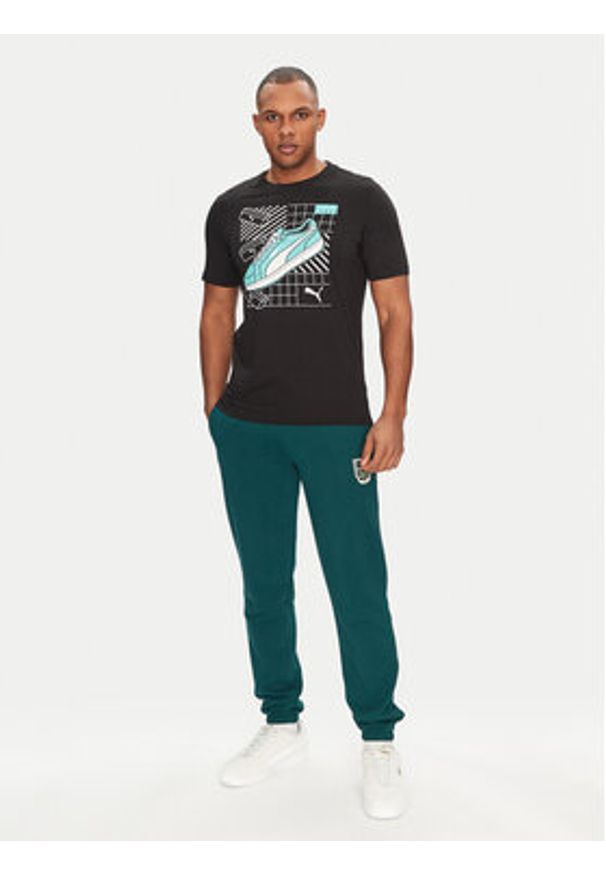 Puma T-Shirt Sneaker 684830 Czarny Regular Fit. Kolor: czarny. Materiał: bawełna