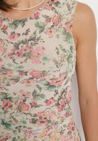 Born2be - Biała Dopasowana Sukienka w Kwiaty Meluvea. Okazja: na co dzień. Kolor: biały. Materiał: jeans. Wzór: kwiaty. Typ sukienki: proste. Styl: casual, klasyczny #2