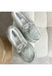 Szare kapcie damskie Vinceza 19951. Okazja: do domu, na co dzień. Kolor: szary. Materiał: tkanina. Styl: casual, elegancki #1