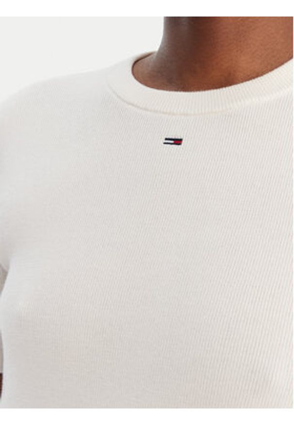 Tommy Jeans Sweter Essential DW0DW19336 Écru Regular Fit. Kolor: kremowy. Materiał: bawełna