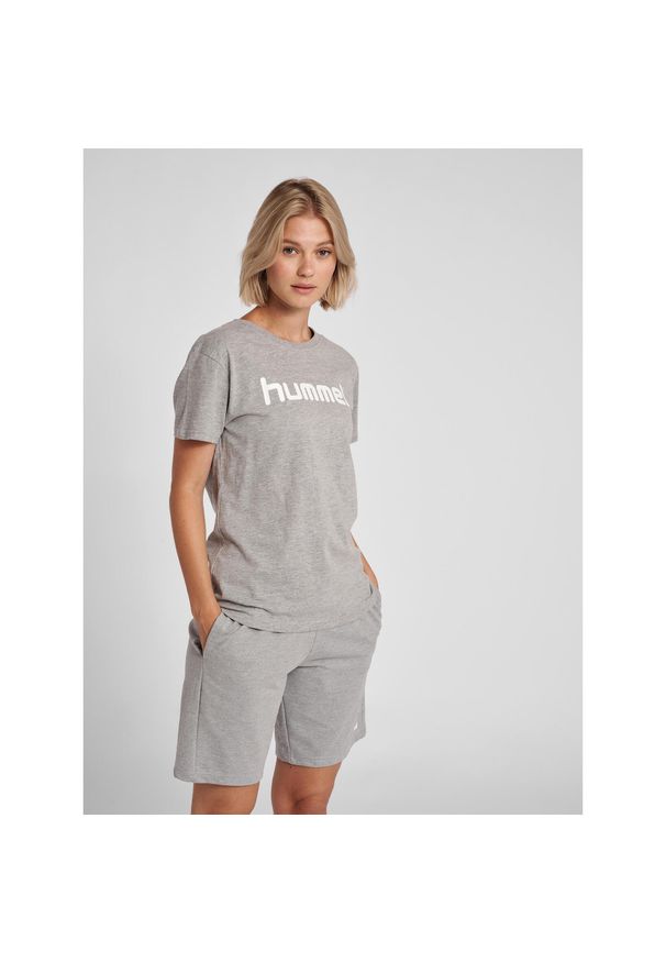 Koszulka sportowa z krótkim rękawem damska Hummel Cotton Logo. Kolor: szary. Długość rękawa: krótki rękaw. Długość: krótkie. Sport: piłka nożna