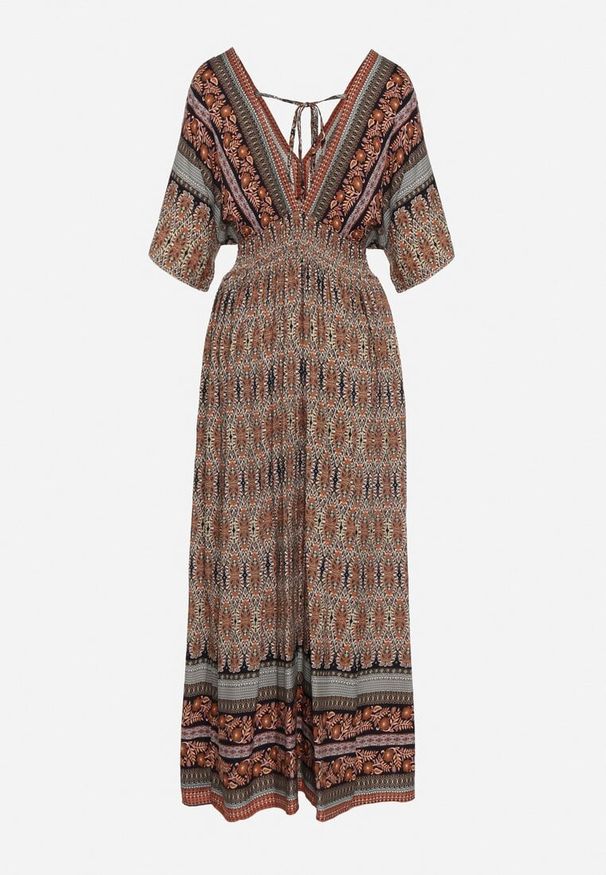 Born2be - Brązowa Boho Sukienka z Szerokimi Rękawami z Gumką w Pasie i Wiązaniem na Plecach Piomina. Typ kołnierza: dekolt w kształcie V, choker. Kolor: brązowy. Wzór: aplikacja. Styl: boho