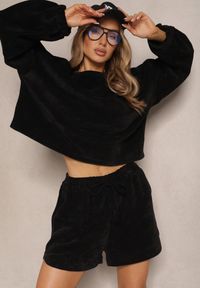 Renee - Czarny Basicowy Komplet Szorty i Bluza Novirissa. Kolor: czarny. Materiał: tkanina