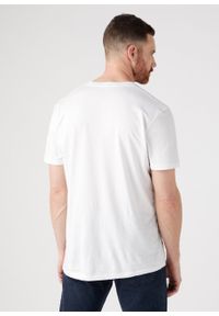 Wrangler - WRANGLER SIGN OFF TEE MĘSKI T-SHIRT KOSZULKA WHITE W70MEE989