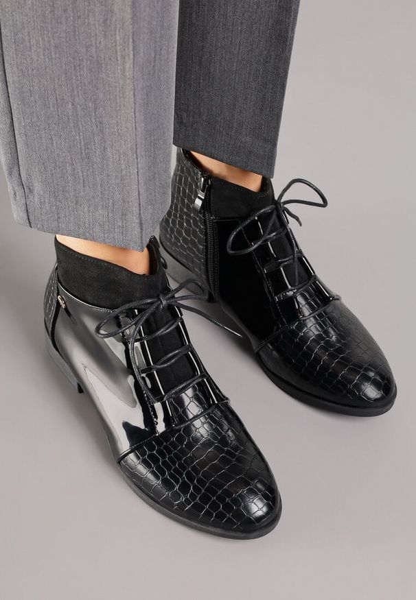 Born2be - Czarne Sznurowane Botki Vices z Eleganckim Stylu Viellie. Okazja: na spotkanie biznesowe, do pracy, na co dzień. Kolor: czarny. Materiał: jeans. Wzór: aplikacja. Obcas: na obcasie. Styl: elegancki. Wysokość obcasa: niski