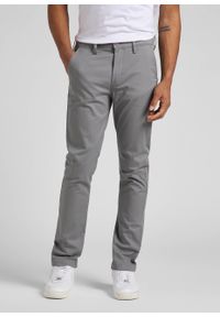 Lee - LEE SLIM CHINO MĘSKIE SPODNIE MATERIAŁOWE STEEL GREY L71LTY65. Materiał: materiał