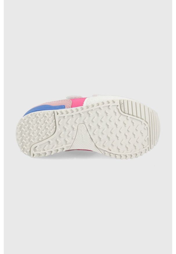 Pepe Jeans buty dziecięce London One kolor biały. Nosek buta: okrągły. Zapięcie: rzepy. Kolor: biały. Materiał: guma