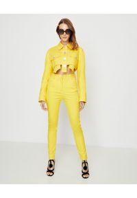 Balmain - BALMAIN - Krótka jeansowa kurtka. Kolor: żółty. Materiał: jeans. Długość rękawa: długi rękaw. Długość: krótkie. Sezon: lato