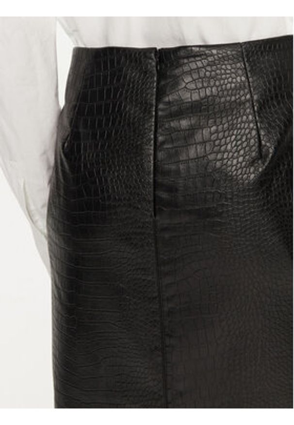 Bruuns Bazaar Spódnica z imitacji skóry Tuanella BBW4134 Czarny Regular Fit. Kolor: czarny. Materiał: skóra