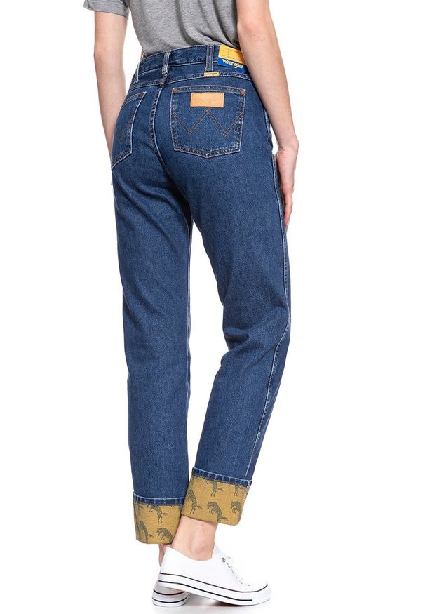 Wrangler - WRANGLER RETRO BOYFRIEND B&Y DARK HORSE W243SW22W 112127928. Wzór: aplikacja, jednolity. Styl: retro