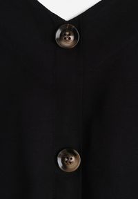 Renee - Czarna Sukienka z Wiskozy Kena. Okazja: na co dzień. Typ kołnierza: kokarda. Kolor: czarny. Typ sukienki: proste. Materiał: wiskoza. Długość rękawa: na ramiączkach. Sezon: lato. Styl: casual. Długość: maxi #3