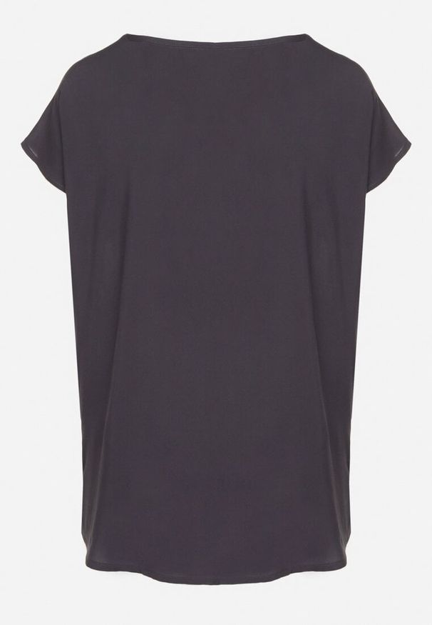 Born2be - Granatowa Bluzka z Wiskozy o Kroju Oversize Liruvia. Okazja: na co dzień. Kolor: niebieski. Materiał: wiskoza. Styl: casual