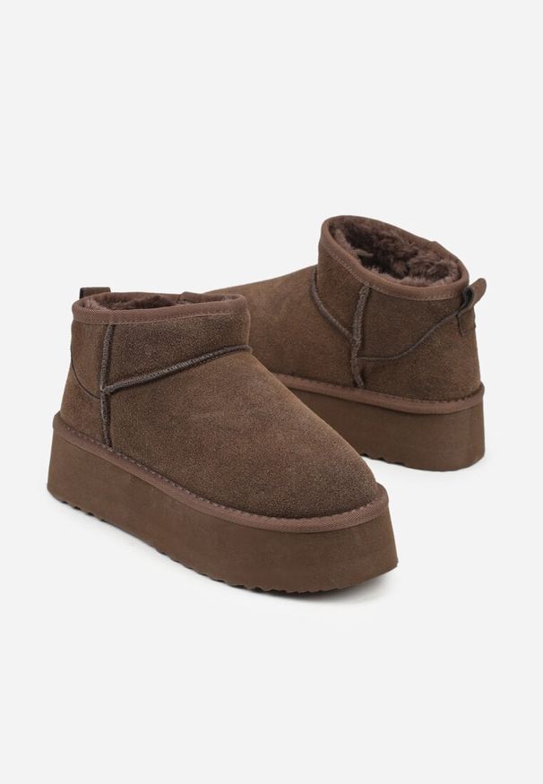 Renee - Brązowe Wsuwane Śniegowce z Zamszu Naturalnego na Grubej Podeszwie Mevilira. Zapięcie: bez zapięcia. Kolor: brązowy. Materiał: zamsz. Styl: elegancki