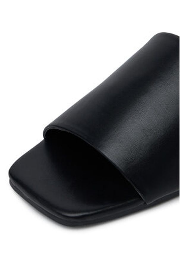 DeeZee Klapki E1005-1 Czarny. Kolor: czarny. Materiał: syntetyk, materiał