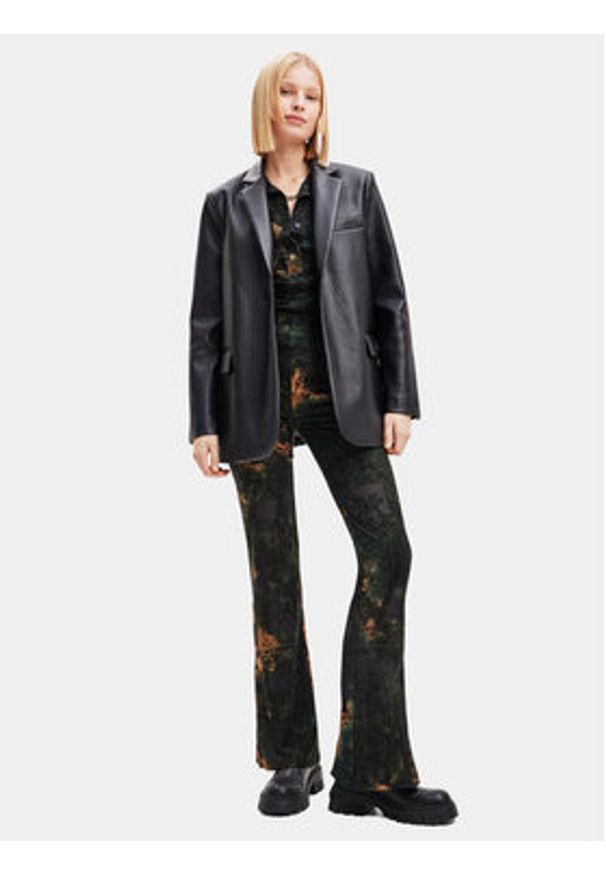 Desigual Marynarka 23WWEWBB Czarny Regular Fit. Kolor: czarny. Materiał: wiskoza, syntetyk