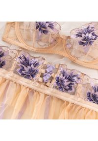 Intica - Komplet bielizny z delikatnymi zdobieniami na romantyczne wieczory Karri. Kolor: wielokolorowy. Materiał: materiał. Wzór: aplikacja #7