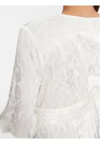 YAS Sukienka wieczorowa 26030290 Biały Regular Fit. Kolor: biały. Materiał: syntetyk. Styl: wizytowy #4