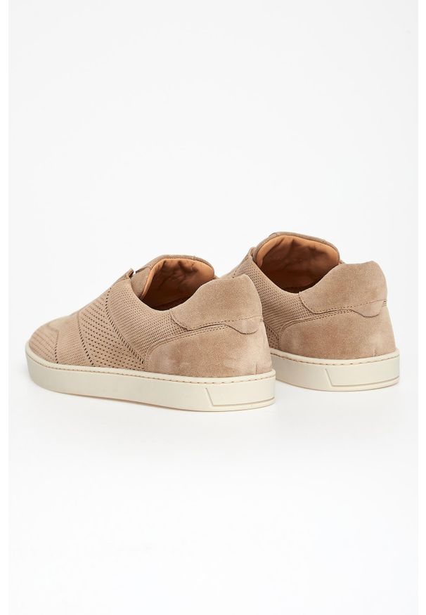 Sneakersy męskie zamszowe CESARE CASADEI. Materiał: zamsz