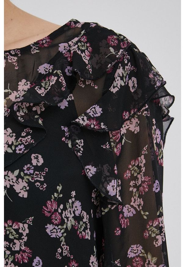 Vero Moda bluzka damska kolor czarny wzorzysta. Okazja: na co dzień. Kolor: czarny. Materiał: poliester, tkanina. Długość rękawa: długi rękaw. Długość: długie. Styl: casual